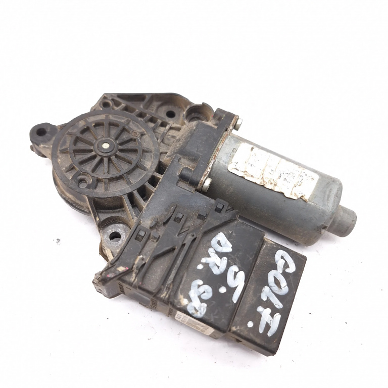 Motoras Macara Vw Golf 5 2003-2009 Spate Dreapta 0130821430, 993425100, F005S00155, 993425-100, 58308906 Bosch