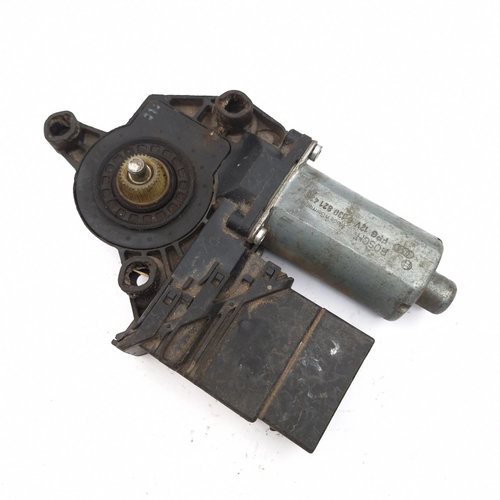 Motoras Macara Vw Golf 5 2003-2009 Spate Stanga 0130821431, 993424100, 05074680, 993424-100, S02Xx10...