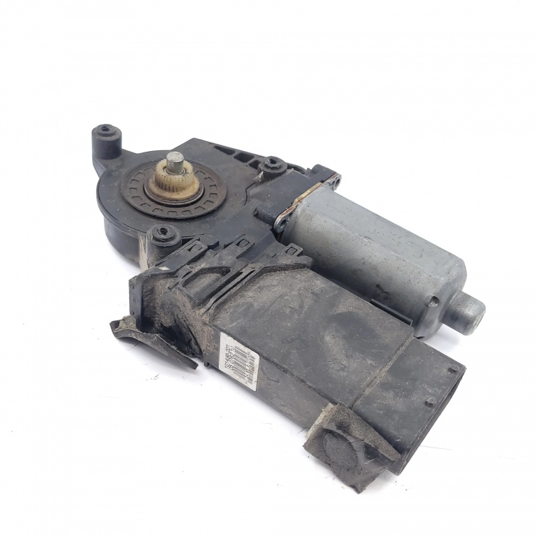 Motoras Macara Vw Passat B5, B5.5 1996-2005 Fata Stanga 101430201, 119091Xxx, 119 091 Xxx, 101430 201, 05076210, 05 0762 10, H104S2070498 Brose