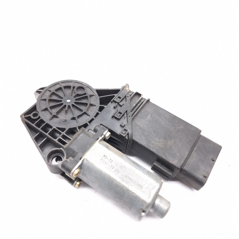 Motoras Macara Vw Passat B5, B5.5 1996-2005 Fata Stanga 0130821695, 105404301, 119091Xxx, 05074200, Hw04S0004020402, 141505 Bosch