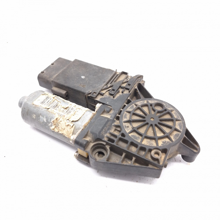 Motoras Macara Vw Passat B5, B5.5 1996-2005 Fata Stanga
