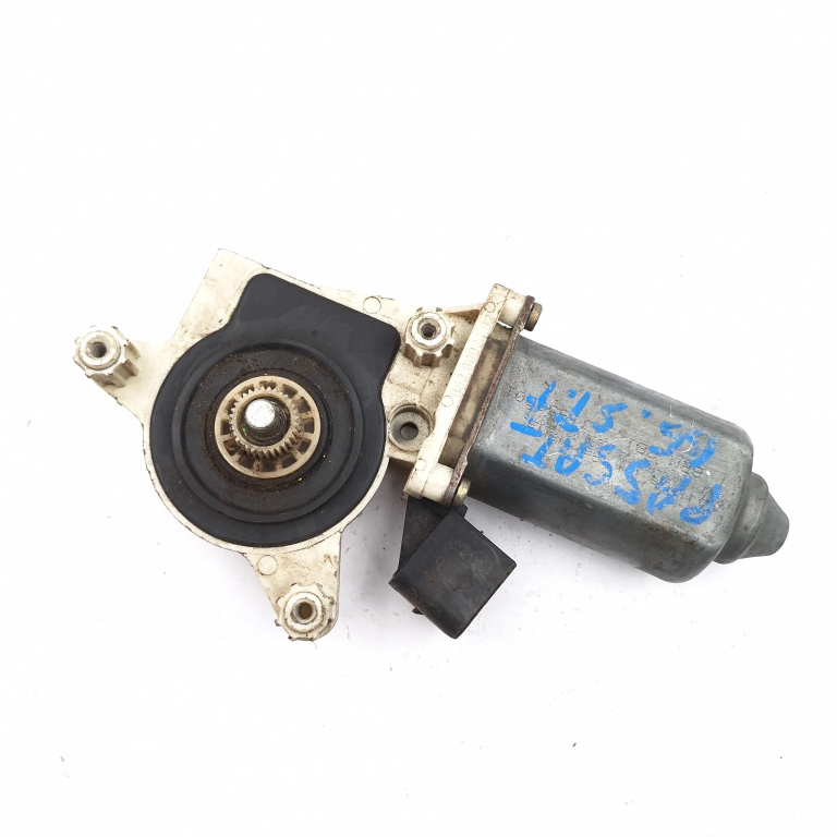 Motoras Macara Vw Passat B5, B5.5 1996-2005 Fata Stanga 0536002402, 1J1959801, 053.60024.02, 1J1959801
