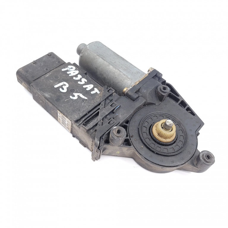 Motoras Macara Vw Passat B5, B5.5 1996-2005 Fata Dreapta 119107100, 05072500, 50042100, 119093Xxx Brose