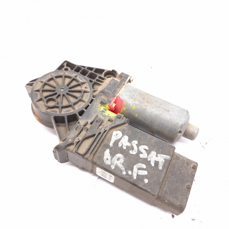 Motoras Macara Vw Passat B5, B5.5 1996-2005 Fata Dreapta 0130821694, 101436203, 05076421, 119090Xxx, 260952, 160600 Bosch