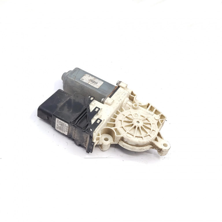 Motoras Macara Vw Passat B5, B5.5 1996-2005 Spate Stanga 993424200, F005S00206, 68215906, 997756102, 7746006002, 09336420 Brose, Bosch