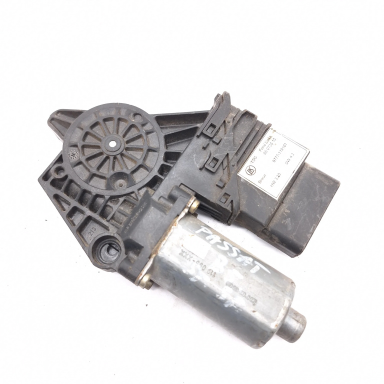 Motoras Macara Vw Passat B5, B5.5 1996-2005 Spate Stanga 0130821697, 05072610, 0130841697, 9777119101, Hw320Sw42, 119095Xxx Bosch