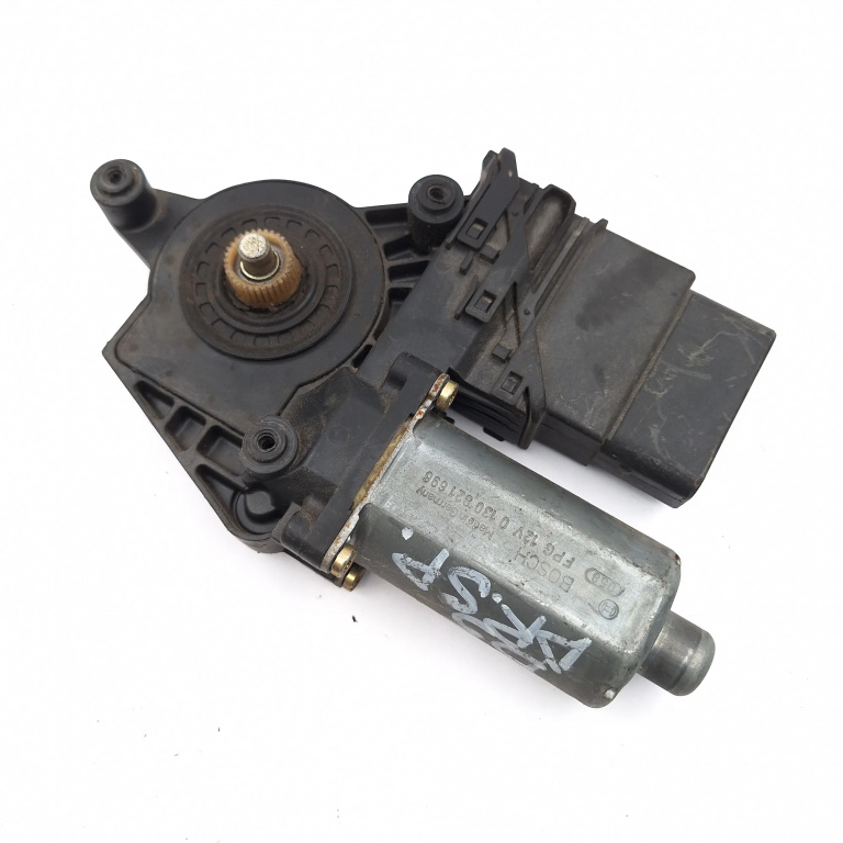 Motoras Macara Vw Passat B5, B5.5 1996-2005 Spate Dreapta 101438200, 0130821696, 61522200, 101438-200, 05076615, 119094Xxx Brose