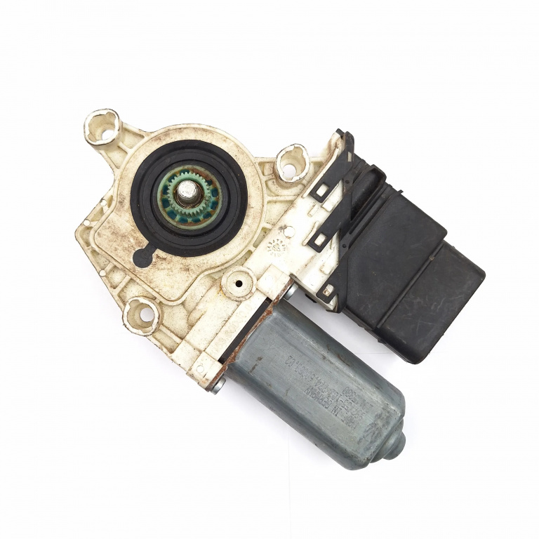 Motoras Macara Vw Passat B6 2005-2010 Spate Dreapta 993425200, 05074687, S24Xx051105, 993425-200, 05-0746-87, 997155102, 7746005302, 29115320, 0536006001 Brose