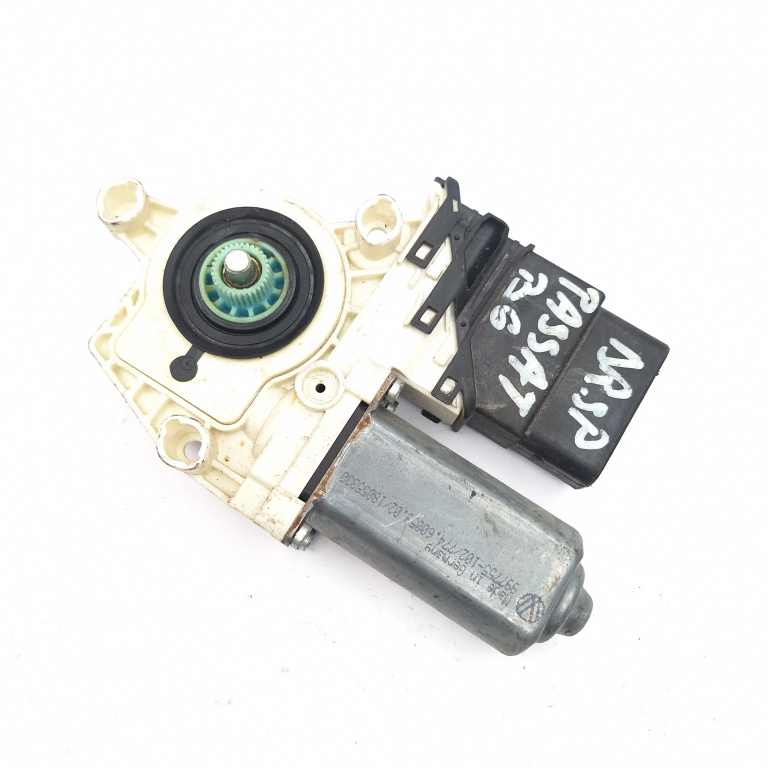 Motoras Macara Vw Passat B6 2005-2010 Spate Dreapta 993425200, 980856106, 1K0959704F, 980856-106, 981244102, 05074687, S24Xx130505, 220309, 997755102, 7746005902, 18055330 Brose
