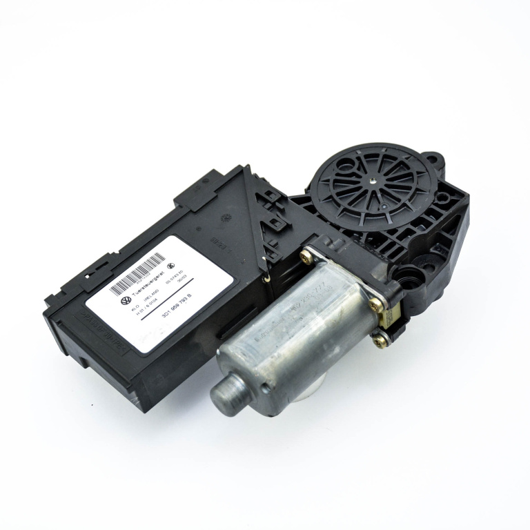 Motoras Macara Vw Touareg (7L) 2002-2010 5.0 V10 Tdi Ayh Motorina Fata Stanga 3D1959793B