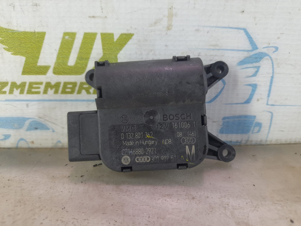 Motoras mixaj aer 0132801362 2.0 tdi BMP Volkswagen VW Golf 5 [2003 - 2009]