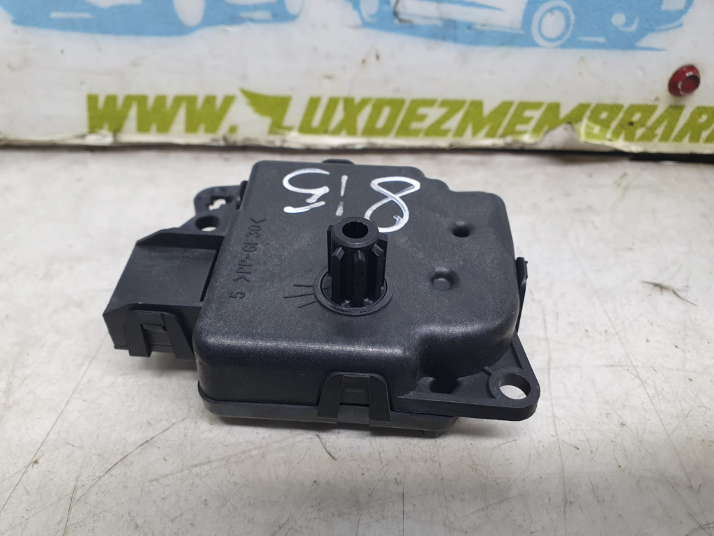 Motoras mixaj aer M8679001 Chrysler Voyager 5 [2007 - 2011] 2.8 crdi vm64c