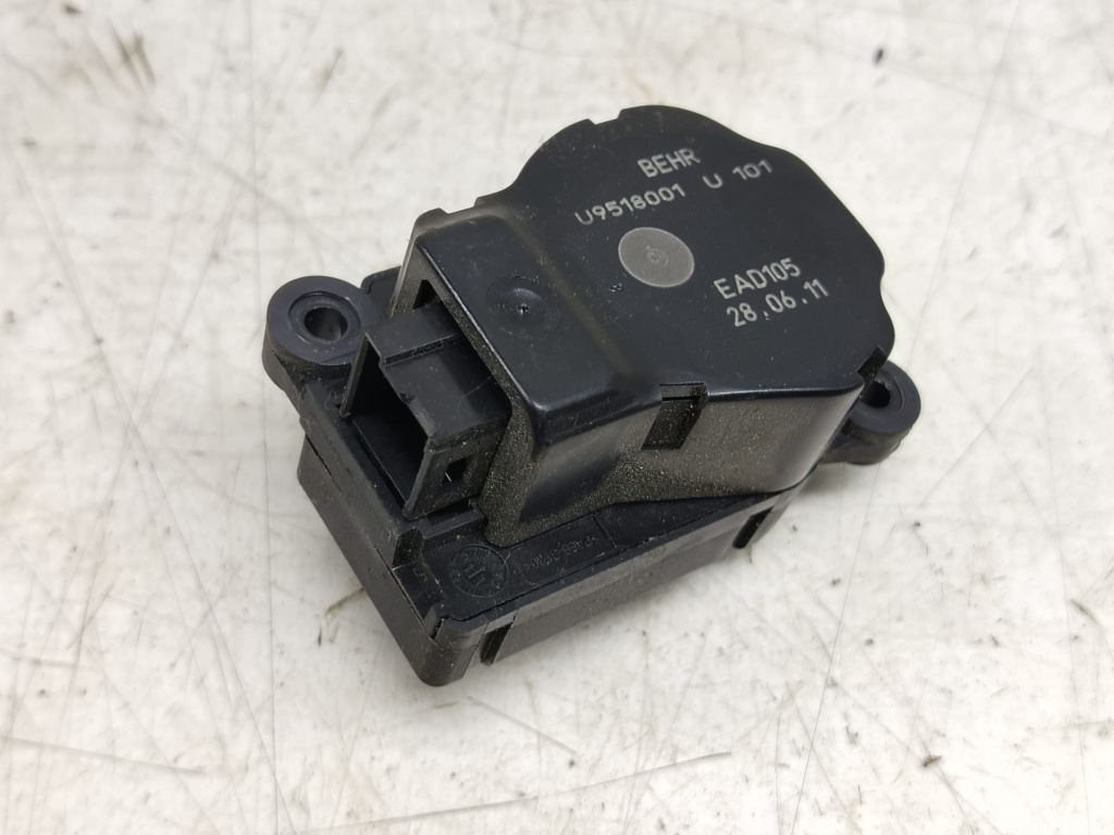 Motoras mixaj aer u9518001 Opel Astra J [2009 - 2012]