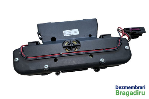 Motoras rabatare spatar bancheta dreapta Cod: 7P6885682A Volkswagen VW Touareg generatia 2 7P [2010 ...