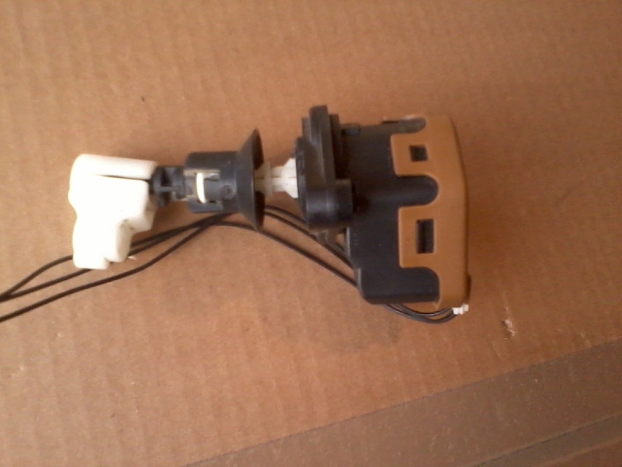 Motoras reglaj far Ford Focus C-MAX (2004-2007) cod 00787808