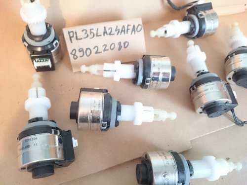 Motoras reglaj far Xenon Audi A4 B6 8E, Porsche Cayenne 2007 cod 89022080, PL35L-024-VLB8
