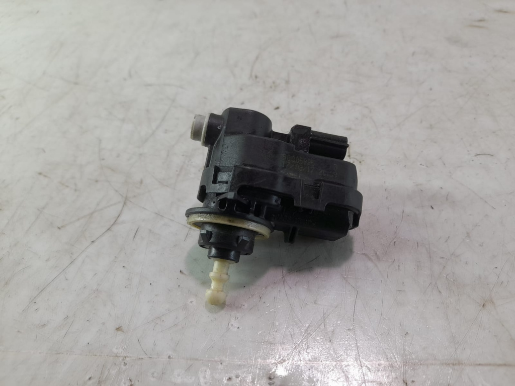 Motoras reglaj faruri 90005925 Peugeot 3008 2 [2016 - 2020] 1.6 hdi BH01