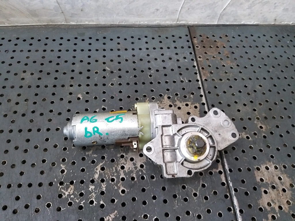 Motoras reglaj scaun dreapta audi a6 c5 4b 3b0959762q