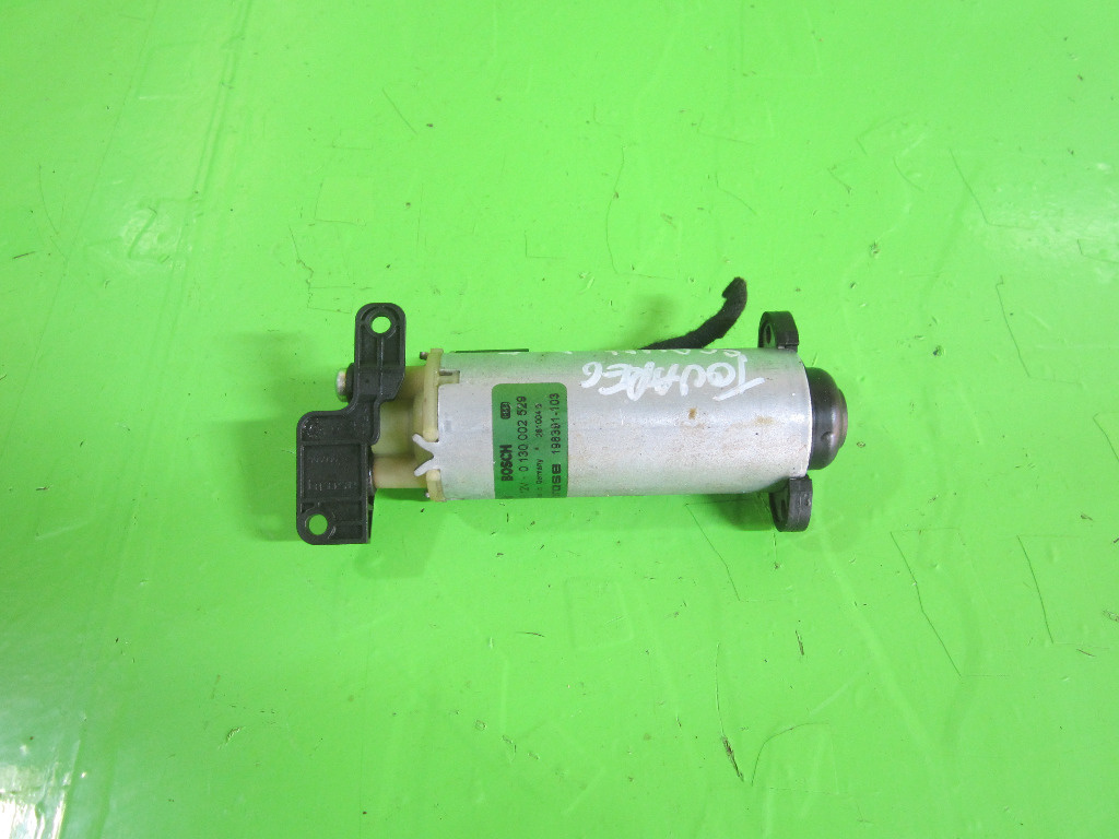 MOTORAS REGLAJ SCAUN ELECTRIC DREAPTA FATA VW TOUAREG FAB. 2002 - 2010 ⭐⭐⭐⭐⭐
