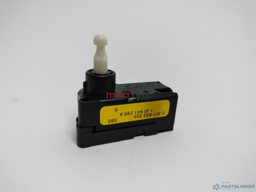 Motoras reglare far AUDI A3 II (8P1) [ 2003 - 2013 ] 1.6 (BGU, BSE, BSF) 75KW|102HP VAG 0 307 853 30...