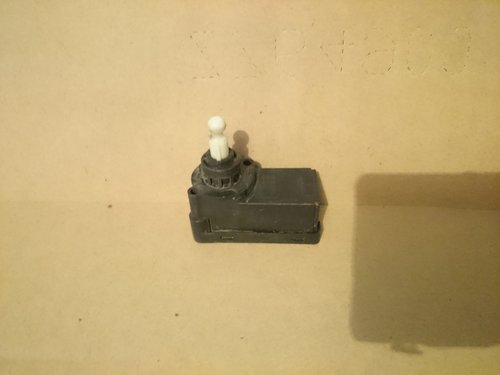 Motoras reglare far Ford Focus, Skoda Octavia 2 cod VP4SHX-13K198-AA