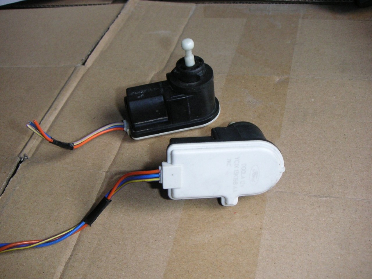 Motoras reglare far Ford Transit 2000-2011 cod YC1X13K198AA