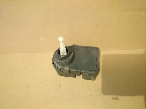Motoras reglare far Opel Omega B cod 90565805, 00745711