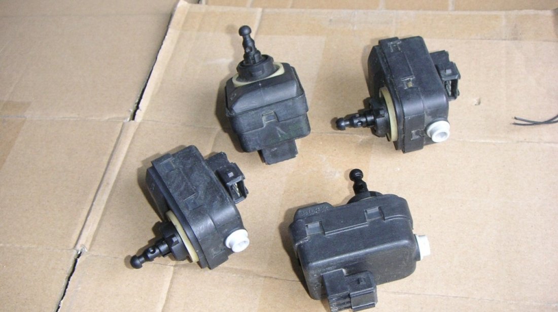 Motoras reglare far Toyota RAV 4 (2006-2012), Yaris, VW Fox cod 89036766