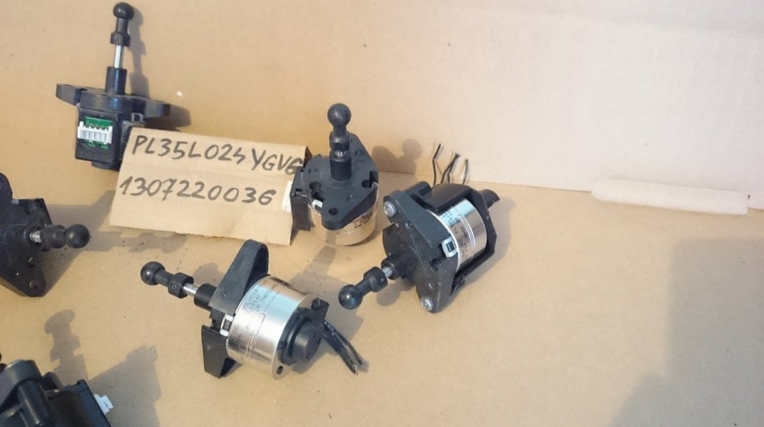 Motoras reglare far Xenon Audi A3 8P, Mercedes ML-Klass, Fiat 500 cod PL35L-024-YGV6, 1307220036