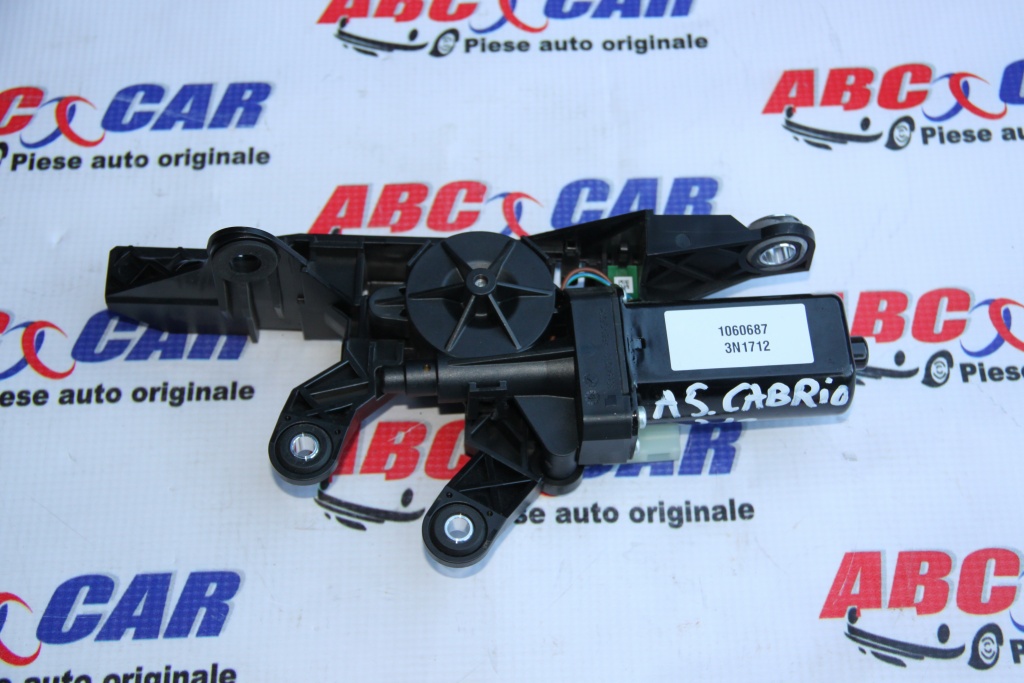 Motoras retractor centura stanga Audi A5 8F Cabrio cod: 8F0857759 model 2013