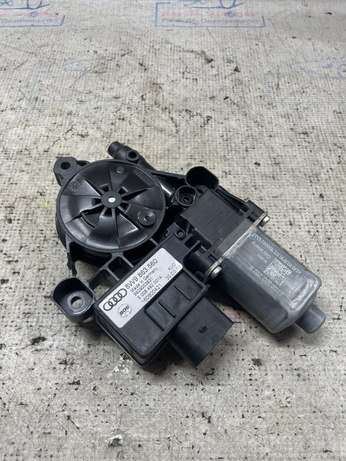 Motoras rulou panorama Audi A4 B9 2016, 8W9863560