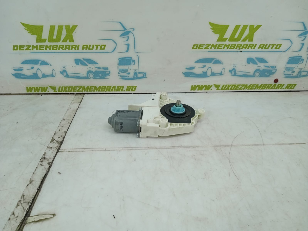 Motoras spate dreapta 8k0959811a Audi A4 B8/8K [2007 - 2011]