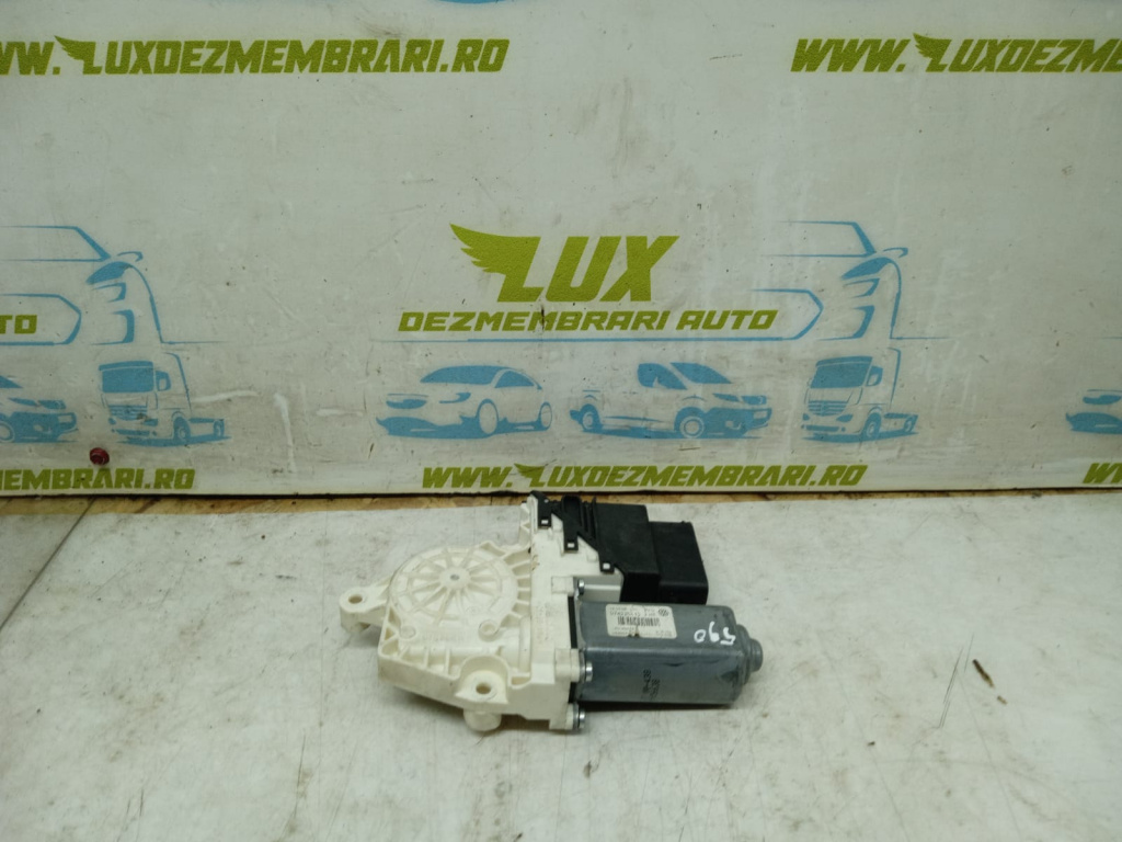 Motoras stanga spate 974225112 Volkswagen VW Golf 5 [2003 - 2009]