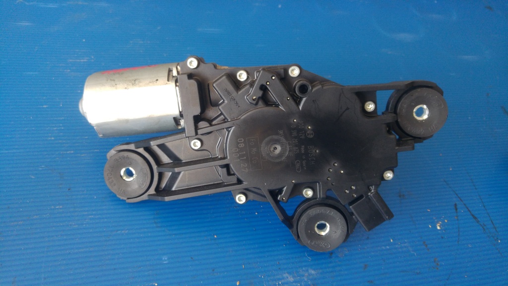 Motoras stergataor luneta haion ford focus 2 facelift 3m51r17k441af 0390201875