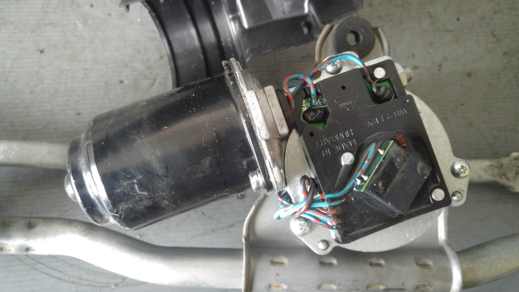 Motoras stergatoare opel agila b dupa 2008