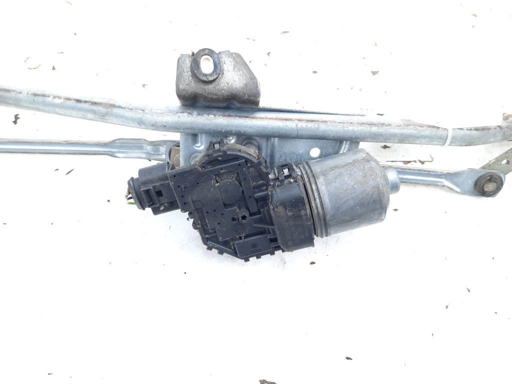 Motoras stergator fata, cod 3B1955113C, VW Passat Variant (3B6) (id:609737)