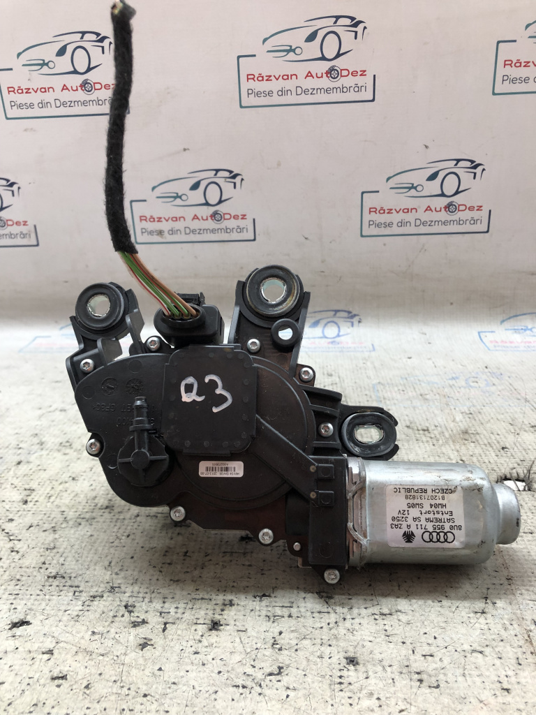 Motoras stergator haion Audi Q3 2013, 8U0955711A