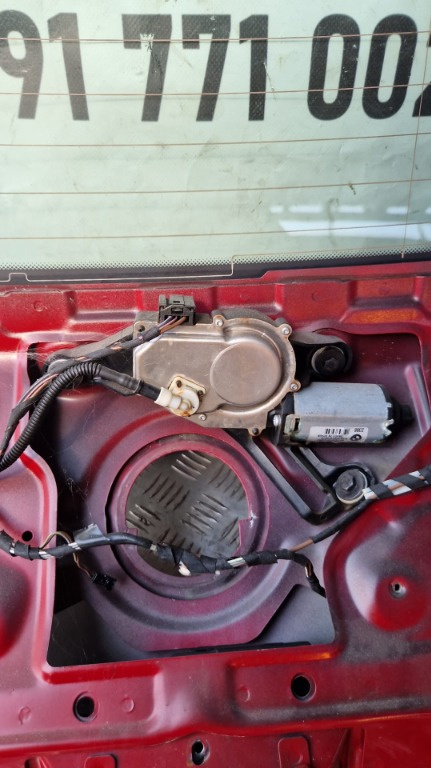 Motoras stergator haion BMW seria 1 E87 E81 2.0 D an 2011