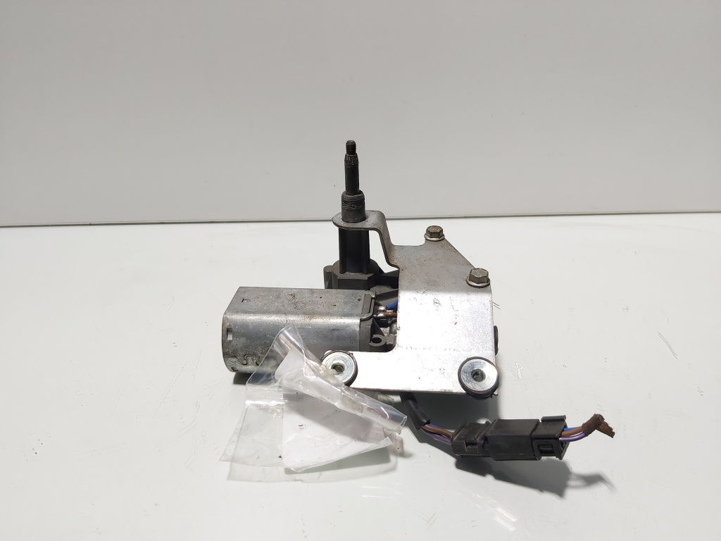 Motoras stergator haion, cod 90504985, Opel Vectra B (38) (idi:673997)