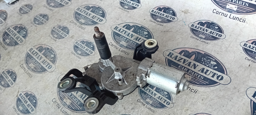 Motoras stergator haion Dacia Duster 2013, 8200734582
