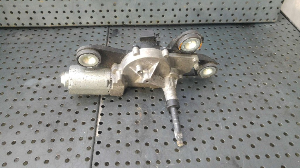 Motoras stergator haion ford fiesta 6 cb1 ccn 0390201209 8a61a17k441ab