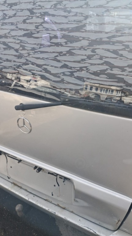 Motoras stergator haion Mercedes Vito W638 an fabricatie 2002