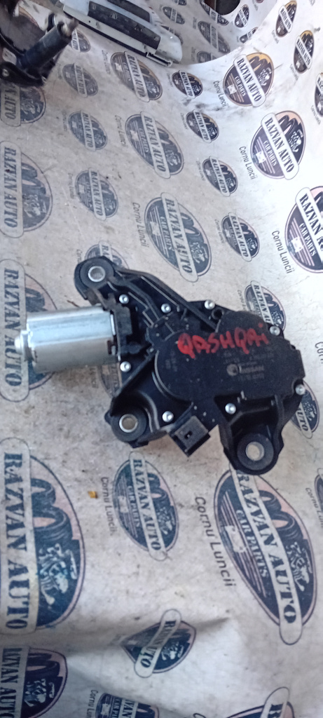 Motoras stergator haion Nissan Qashqai 2011, 0390201820