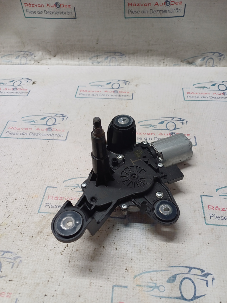 Motoras stergator haion Opel Crossland X 1.2 Benzina 2018, 0390205062