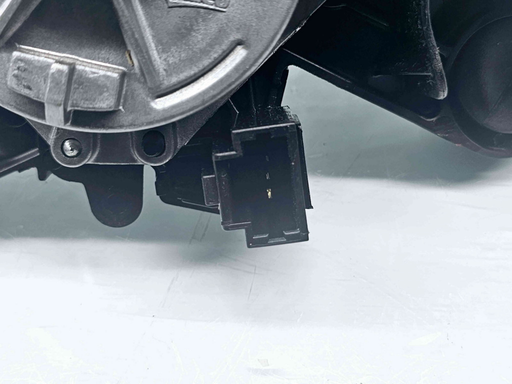 Motoras stergator haion Peugeot 2008 [Fabr 2013-prezent] 9678423580A
