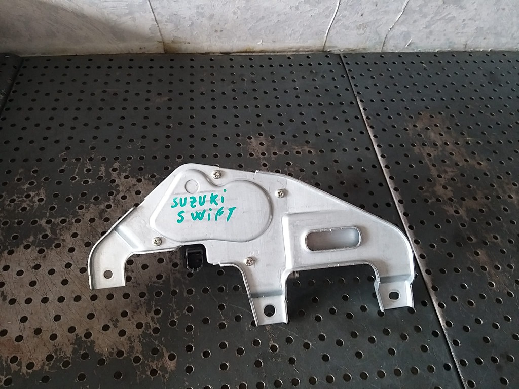 Motoras stergator haion suzuki swift
