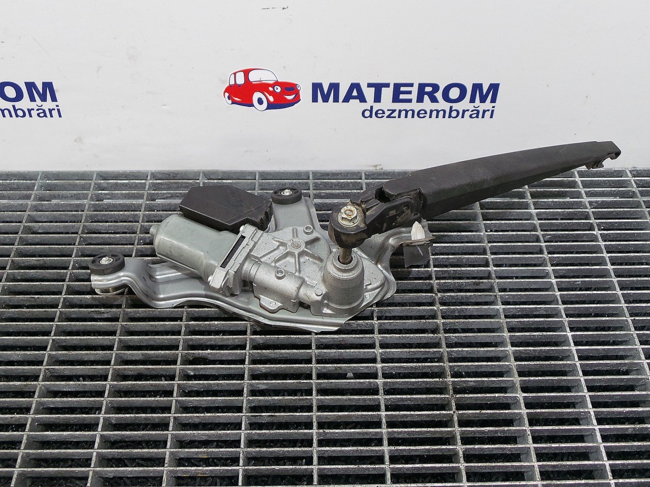 MOTORAS STERGATOR HAION TOYOTA AVENSIS AVENSIS - - (2008 2012)