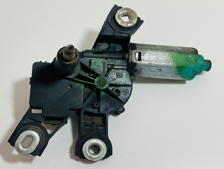 Motoras stergator haion Valeo 3C9 955 711 А / 3C9955711А / 53032812 Volkswagen VW Passat B6 [2005 - 2010]