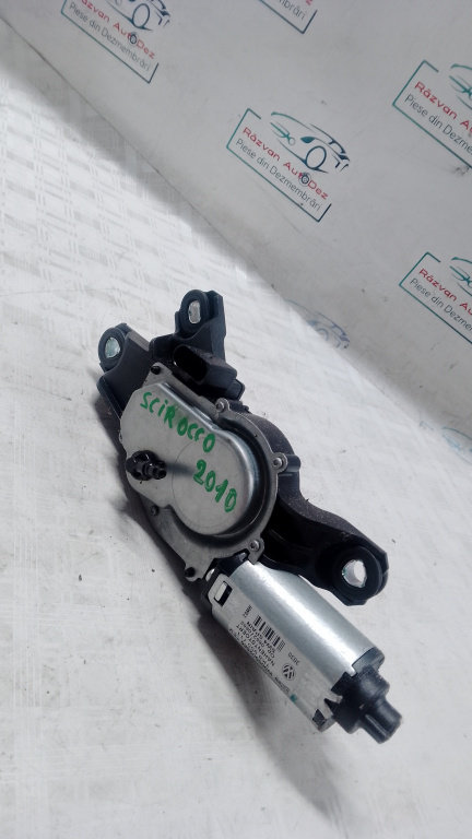 Motoras stergator haion Volkswagen Scirocco - Benzina 2010, 1K8955711