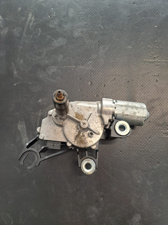 Motoras stergator haion VW Polo 9N - COD 6Q6955711C